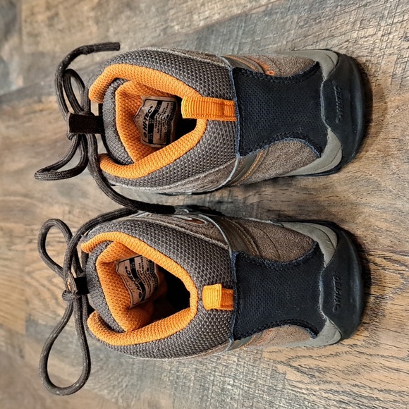 Hi-Tec Hiking Boots Youth * NOT a thrift store find - Picture 7 of 12